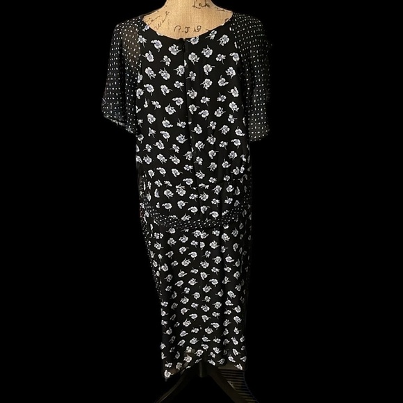 Lane Bryant lined mixed print floral asymmetrical maxi dress. NWT - Picture 5 of 9